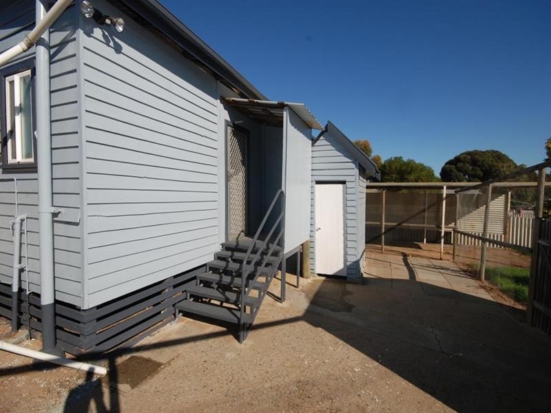 77 Fox Street, Narrogin WA 6312