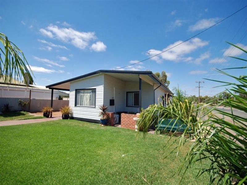 2 Northwood Street, Narrogin WA 6312