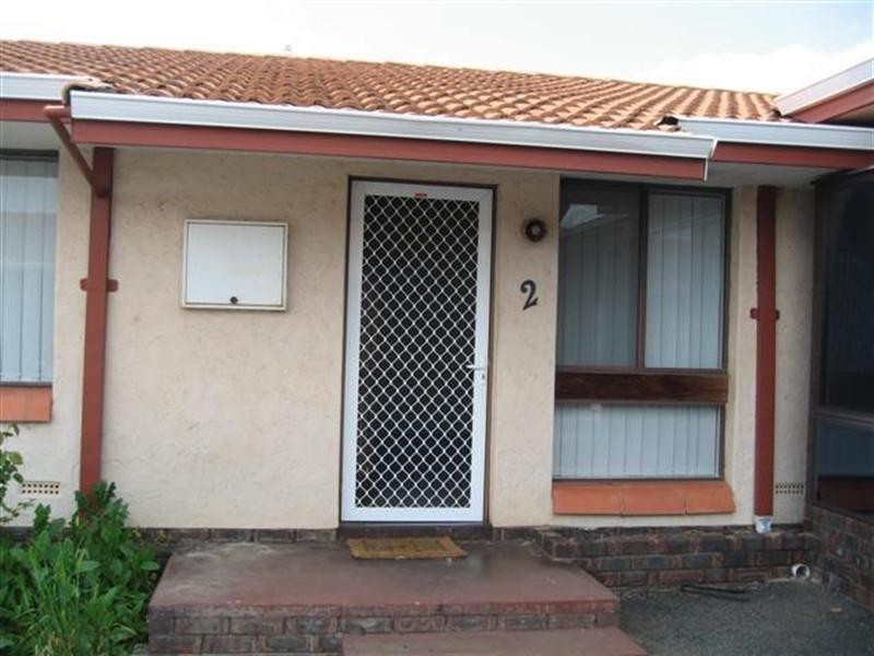 Unit 2/111 Clayton Road, Narrogin WA 6312