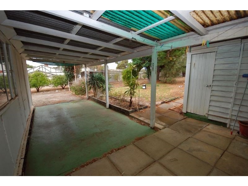 17 Felspar Street, Narrogin WA 6312