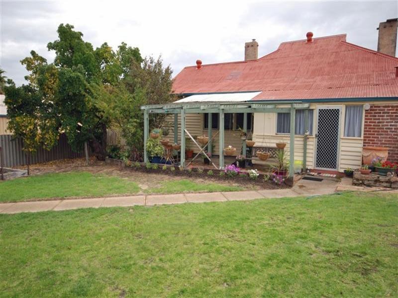 36 Doney Street, Narrogin WA 6312