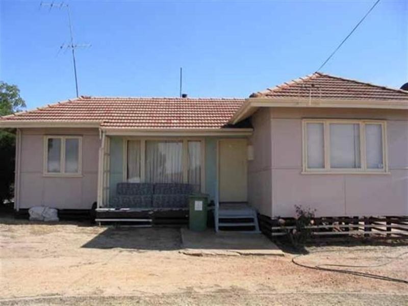 84 Fox Street, Narrogin WA 6312