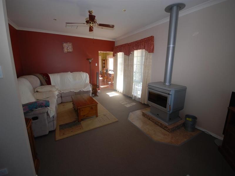 32 Curlew Way, Wickepin WA 6370