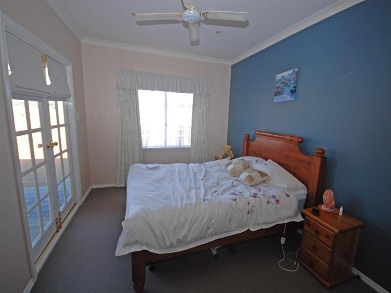 32 Curlew Way, Wickepin WA 6370