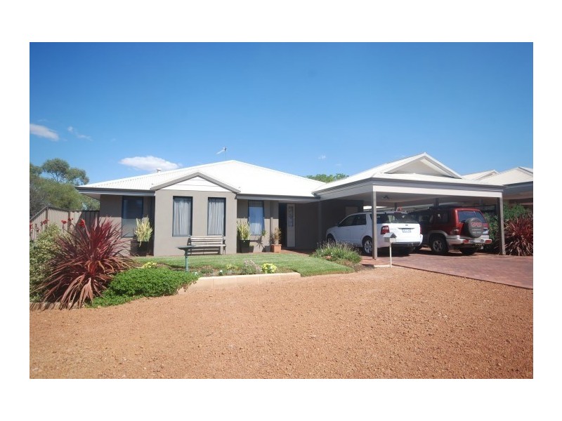65 Falcon Street, Narrogin WA 6312