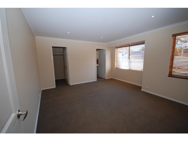 65 Falcon Street, Narrogin WA 6312