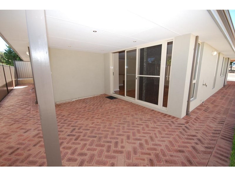 65 Falcon Street, Narrogin WA 6312