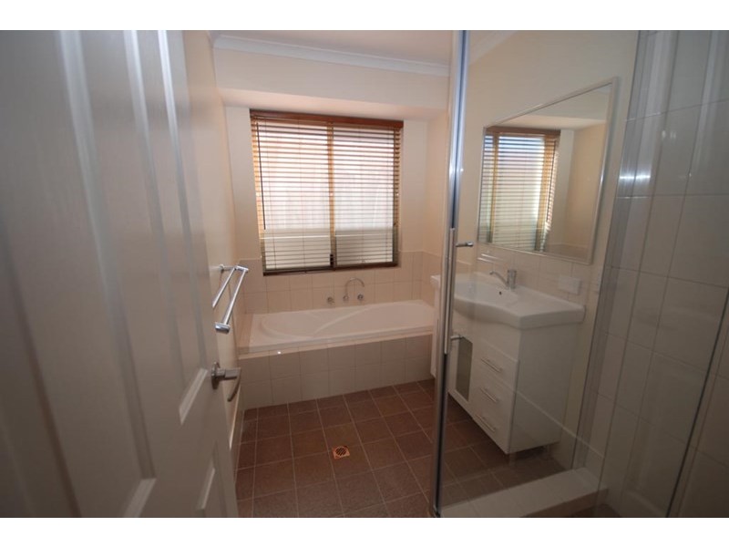 65 Falcon Street, Narrogin WA 6312