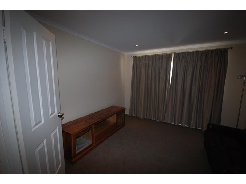 65 Falcon Street, Narrogin WA 6312