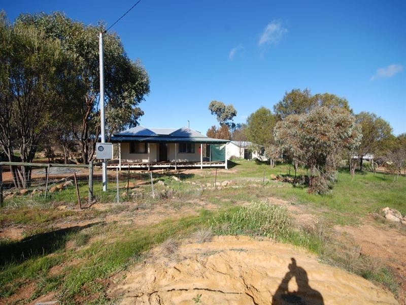 54 Carton Street, Cuballing WA 6311