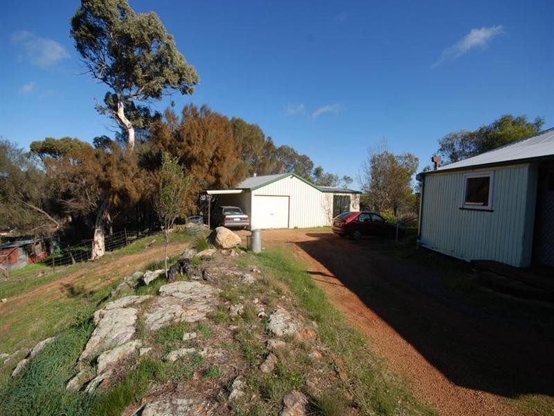 54 Carton Street, Cuballing WA 6311
