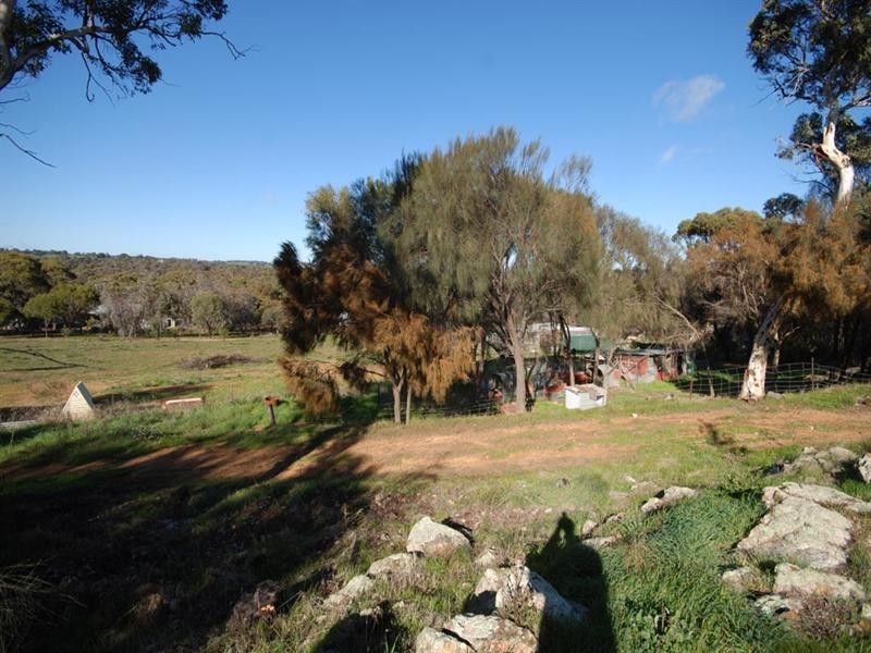 54 Carton Street, Cuballing WA 6311