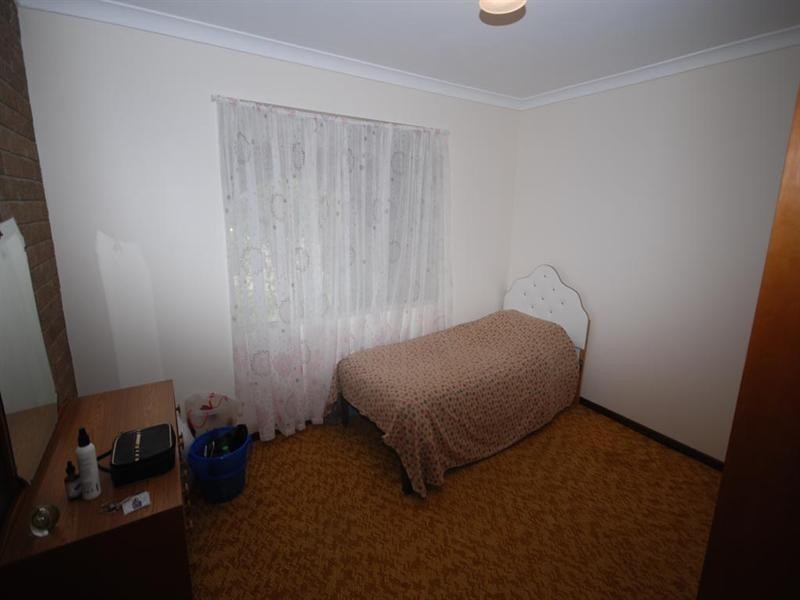 6 Central Avenue, Wickepin WA 6370