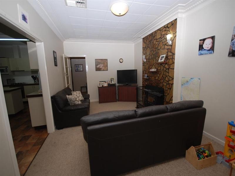 7 Burns Street, Narrogin WA 6312