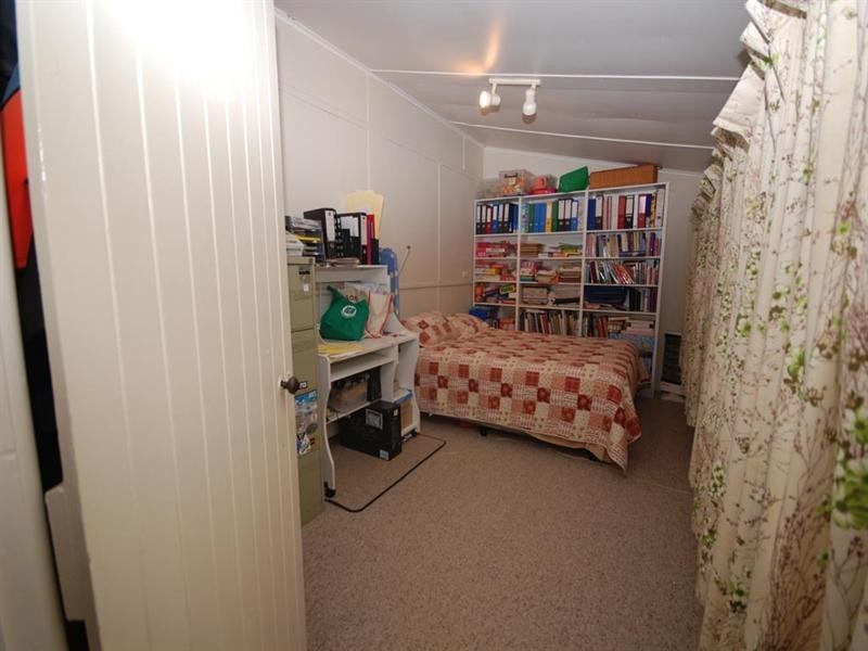 7 Burns Street, Narrogin WA 6312