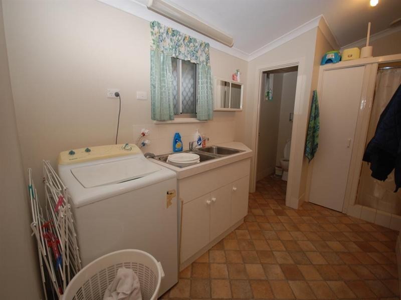 7 Burns Street, Narrogin WA 6312