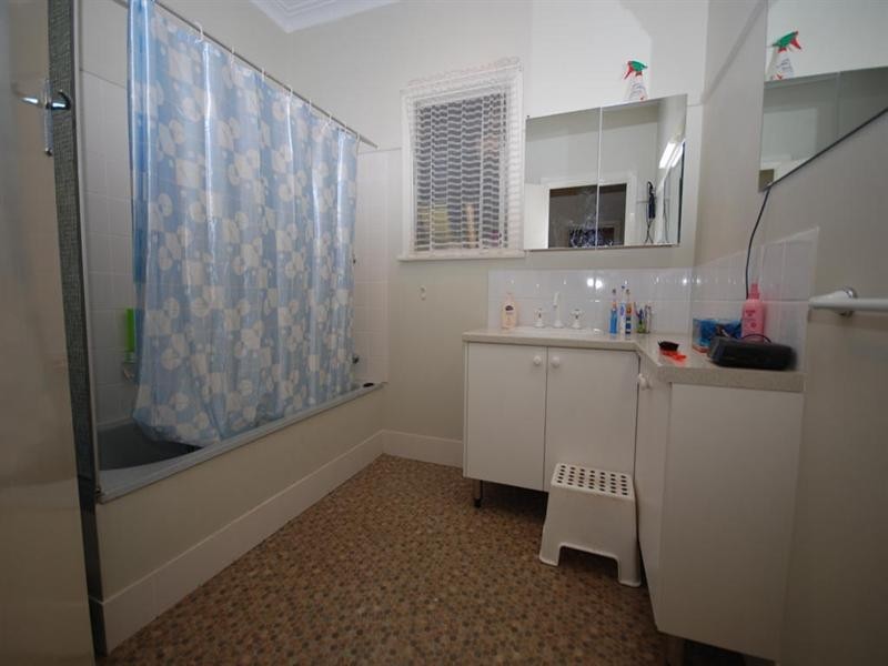 7 Burns Street, Narrogin WA 6312