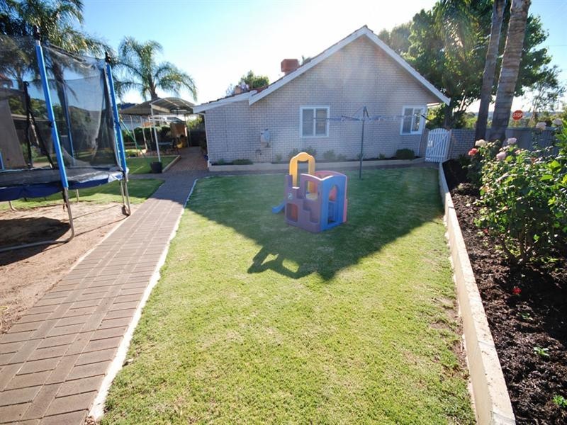 7 Burns Street, Narrogin WA 6312