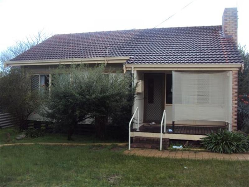 5 Clough Place, Narrogin WA 6312