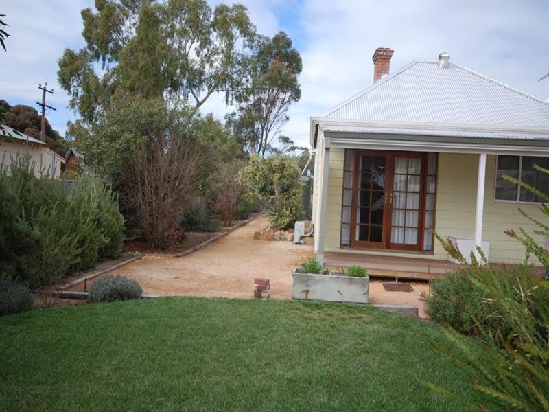 49 Johnston Street, Wickepin WA 6370