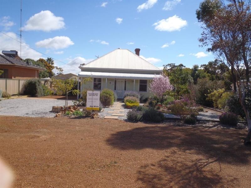 49 Johnston Street, Wickepin WA 6370