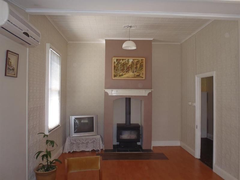 49 Johnston Street, Wickepin WA 6370