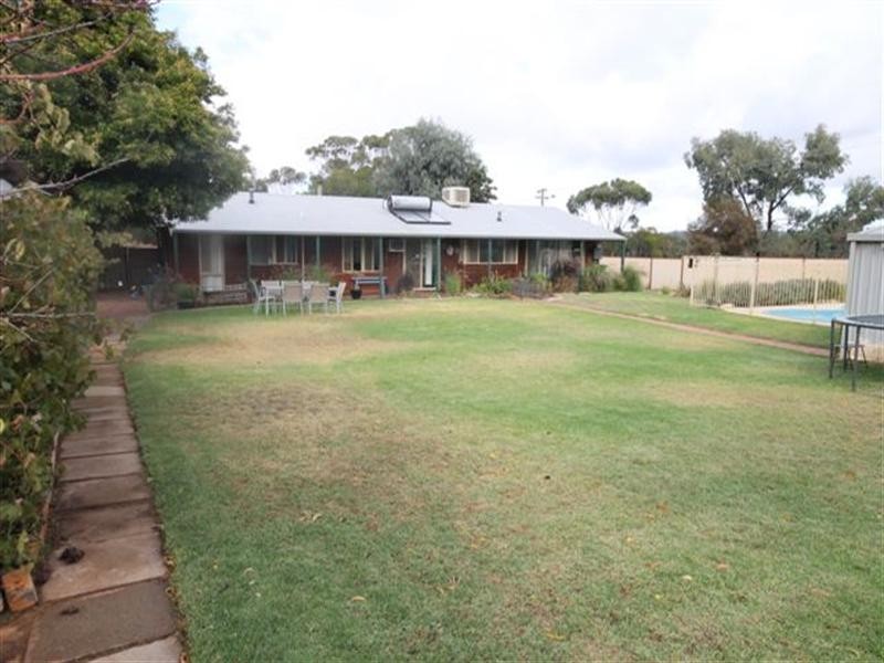 35 Palmer Street, Narrogin WA 6312