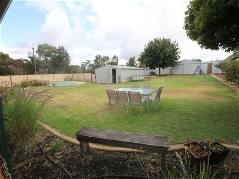 35 Palmer Street, Narrogin WA 6312