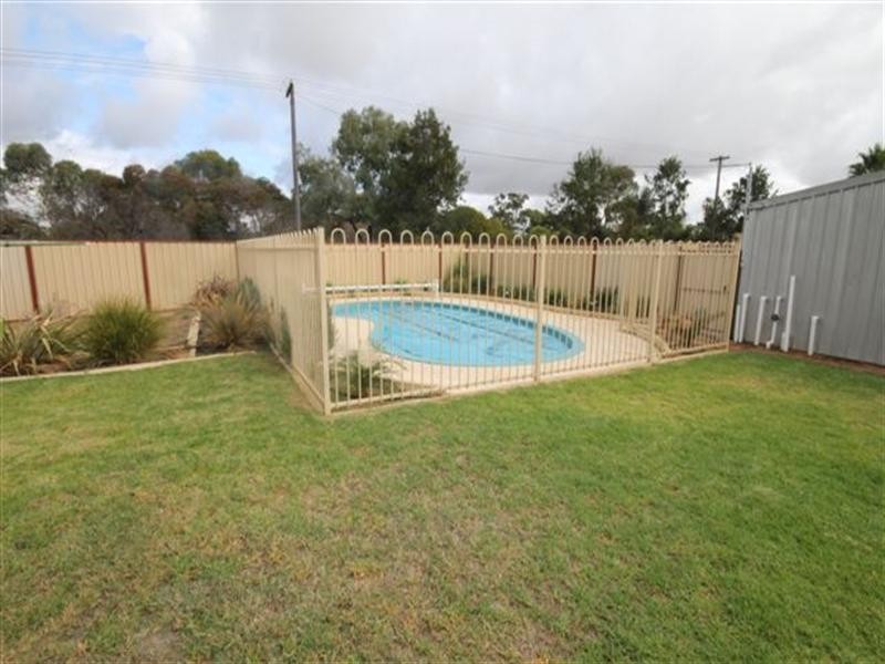 35 Palmer Street, Narrogin WA 6312