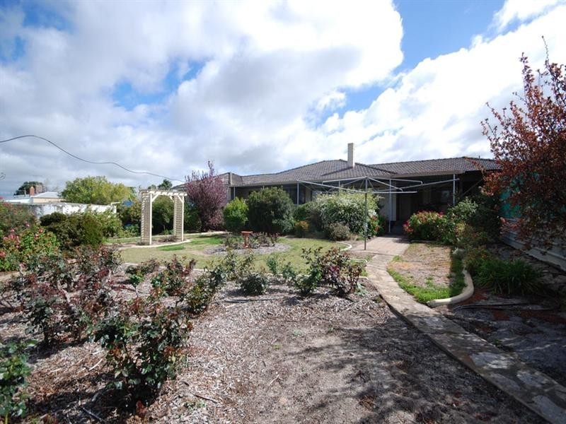 5 Shire Street, Pingelly WA 6308