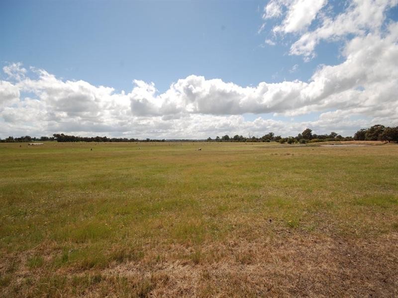 303 Simmons Road, Narrogin WA 6312