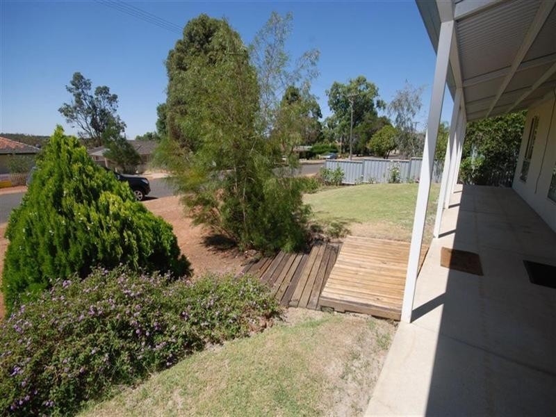 55 Hough Street, Narrogin WA 6312