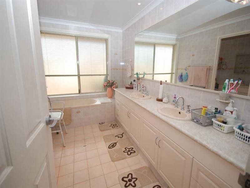 38 Mokine Road, Narrogin WA 6312