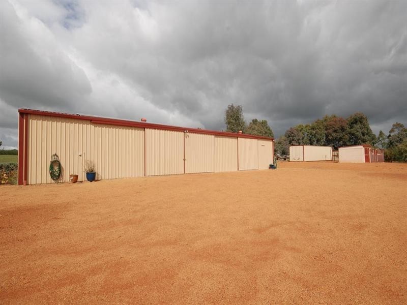38 Mokine Road, Narrogin WA 6312