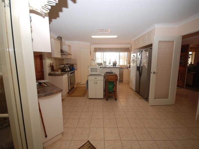 38 Mokine Road, Narrogin WA 6312