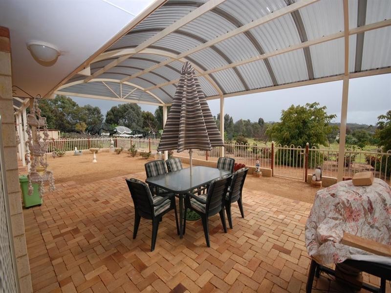 38 Mokine Road, Narrogin WA 6312