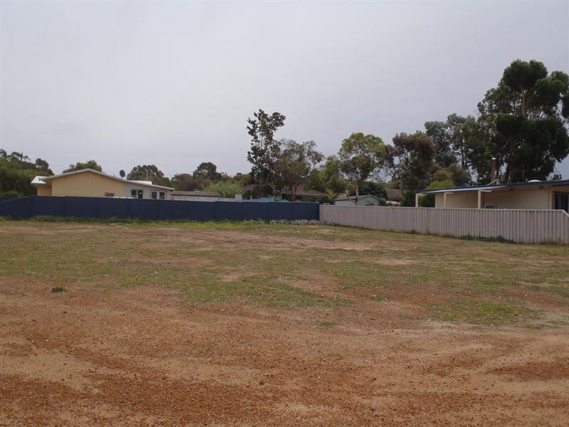 35 Lefroy Street, Narrogin WA 6312