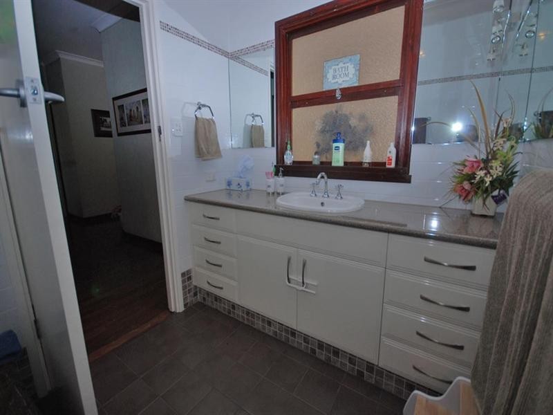 125 Narrakine Road, Narrogin WA 6312