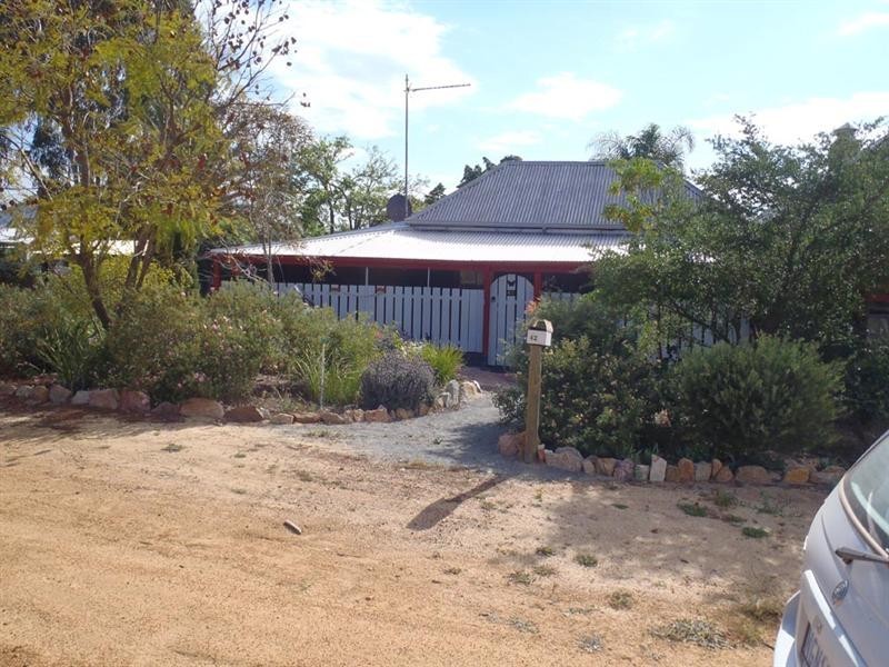 42 Raglan Street, Pingelly WA 6308
