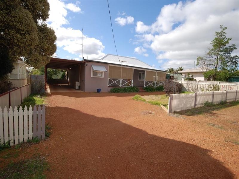 53 Grant Street, Narrogin WA 6312