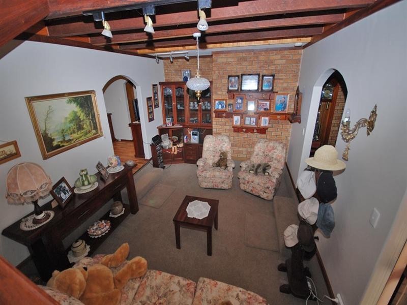 25 Hough Street, Narrogin WA 6312