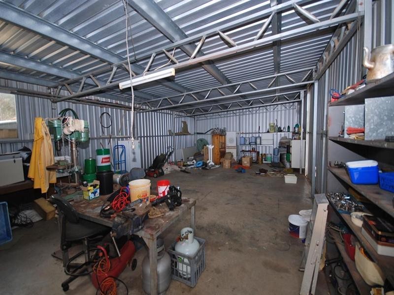 25 Hough Street, Narrogin WA 6312