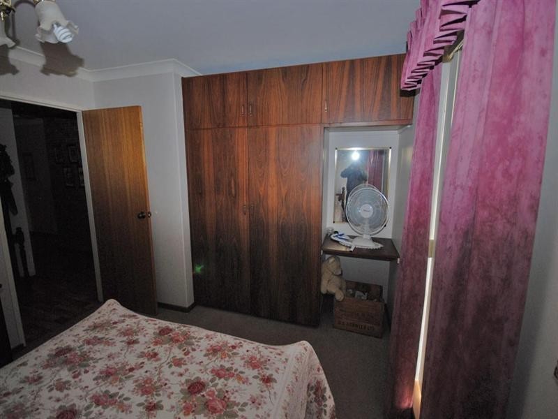 25 Hough Street, Narrogin WA 6312