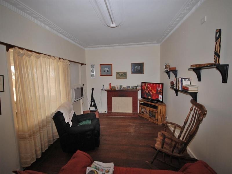 24 Connor Street, Yealering WA 6372