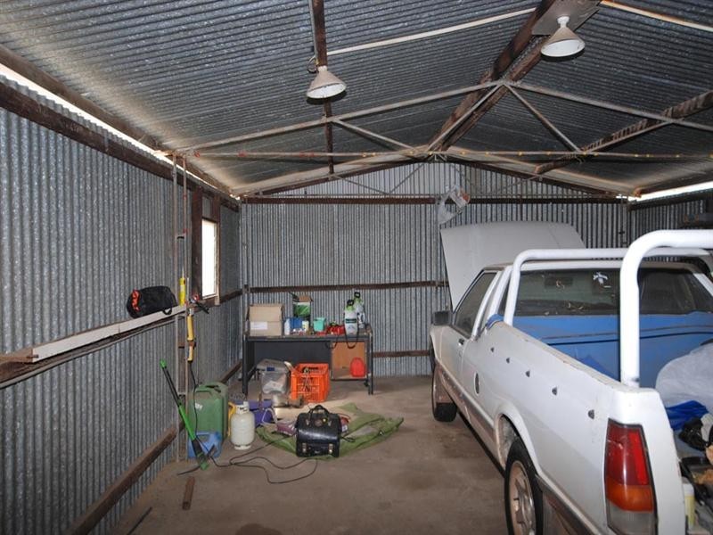 24 Connor Street, Yealering WA 6372