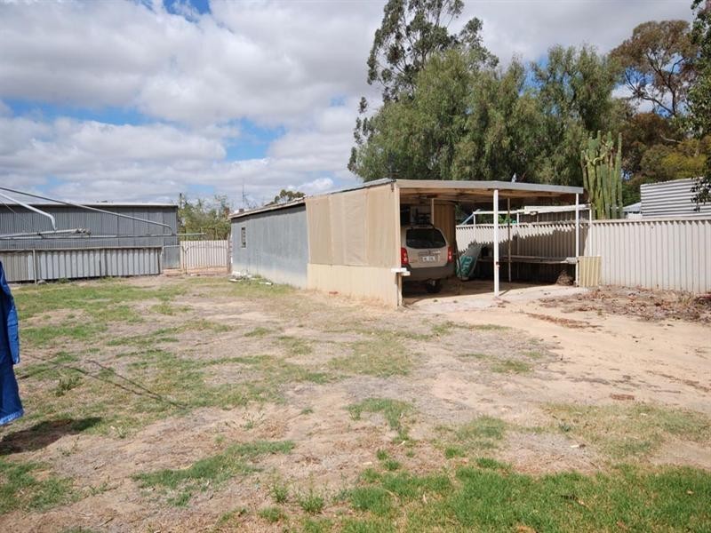 24 Connor Street, Yealering WA 6372