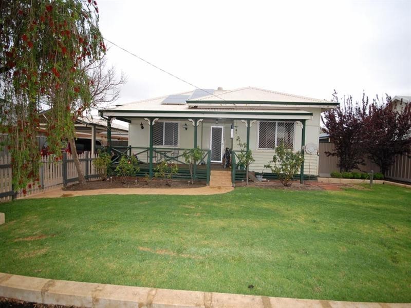 59 Clayton Road, Narrogin WA 6312
