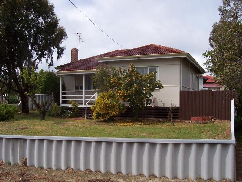 1 Ashworth Crescent, Narrogin WA 6312