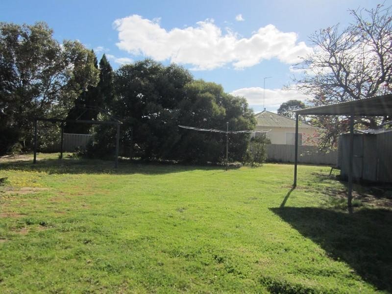 121 Ensign, Narrogin WA 6312