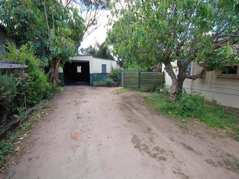 16a Furnival Street, Narrogin WA 6312